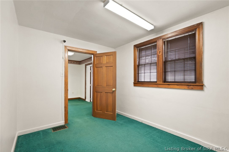 Listing Image 35