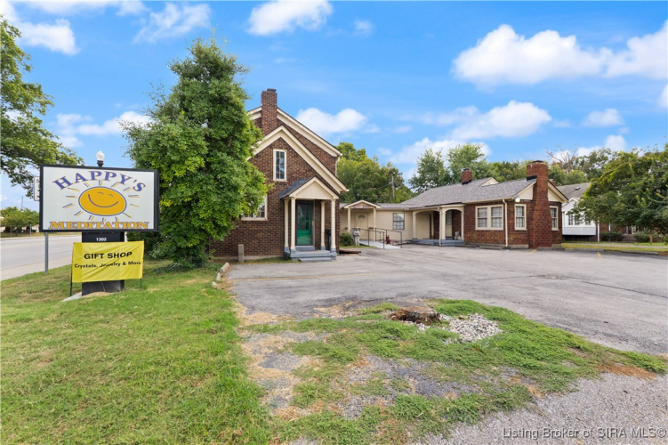 Listing Image 5