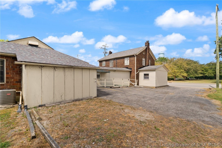 Listing Image 76