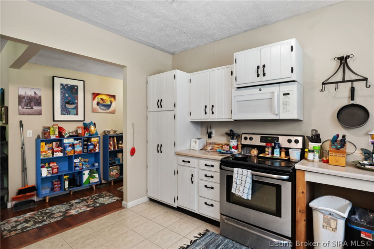 Listing Image 73