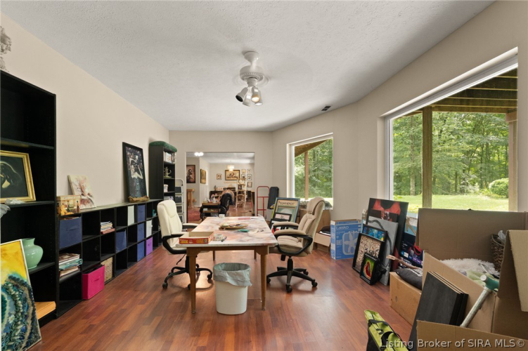 Listing Image 81