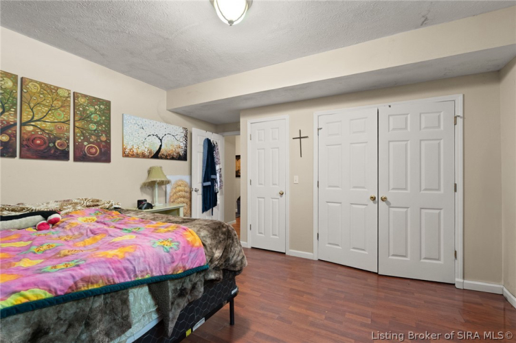 Listing Image 84