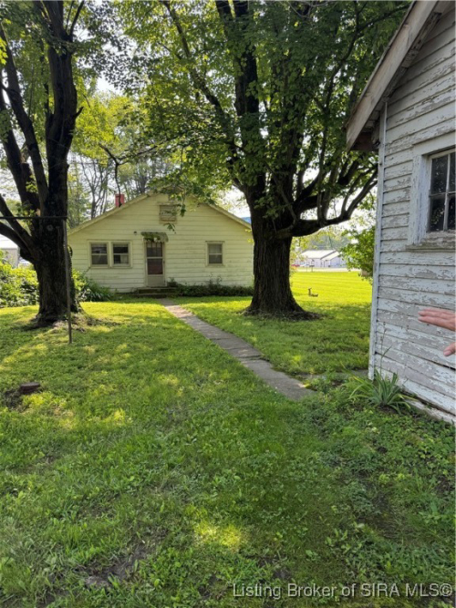 Listing Image 3