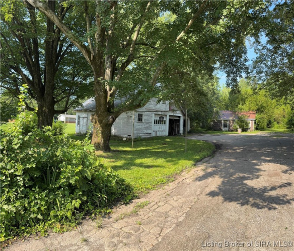 Listing Image 6