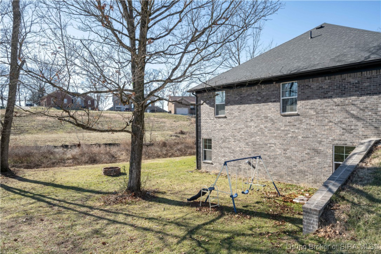 Listing Image 33