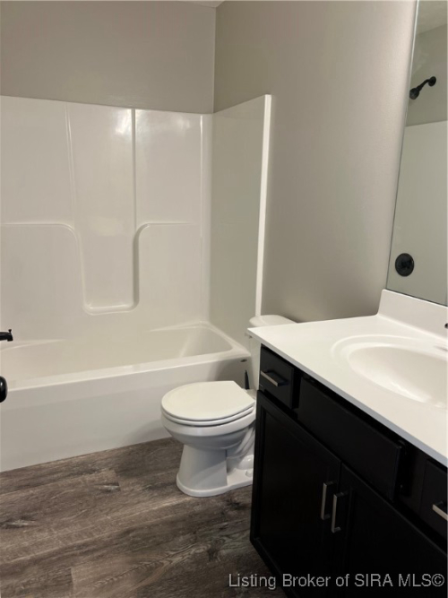 Listing Image 19