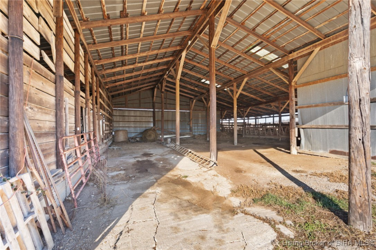 Listing Image 48