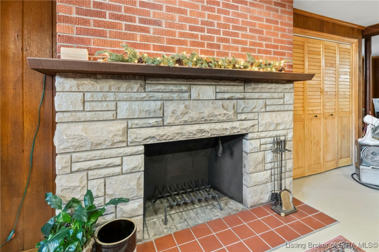 Listing Image 53