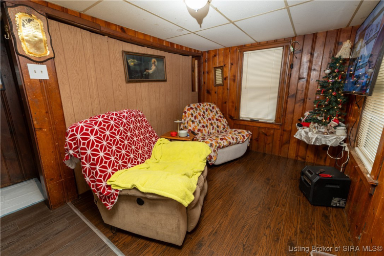Listing Image 28