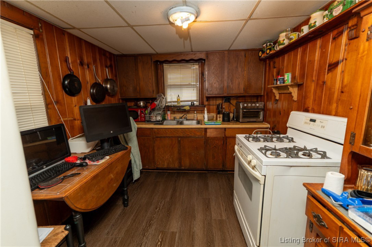 Listing Image 29
