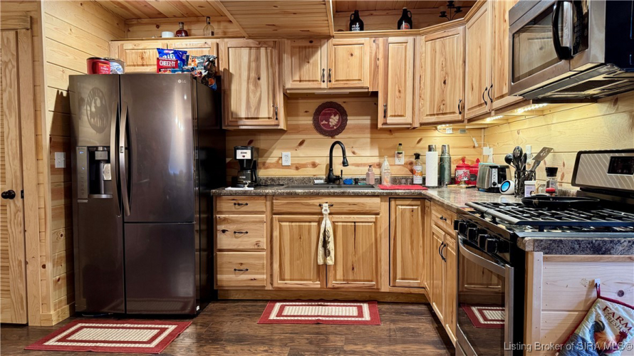 Listing Image 15