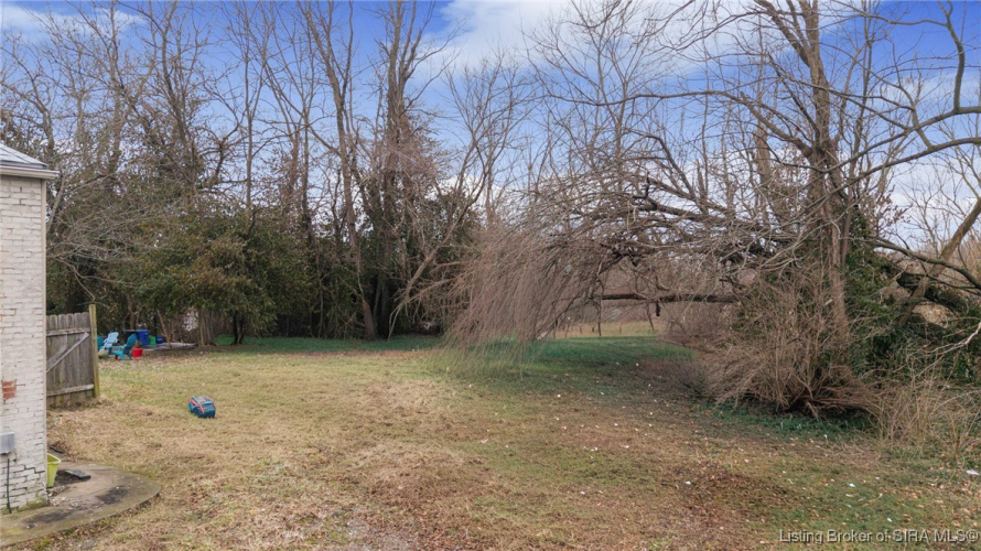 Listing Image 6