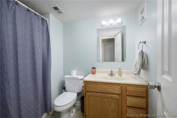 Listing Image 30