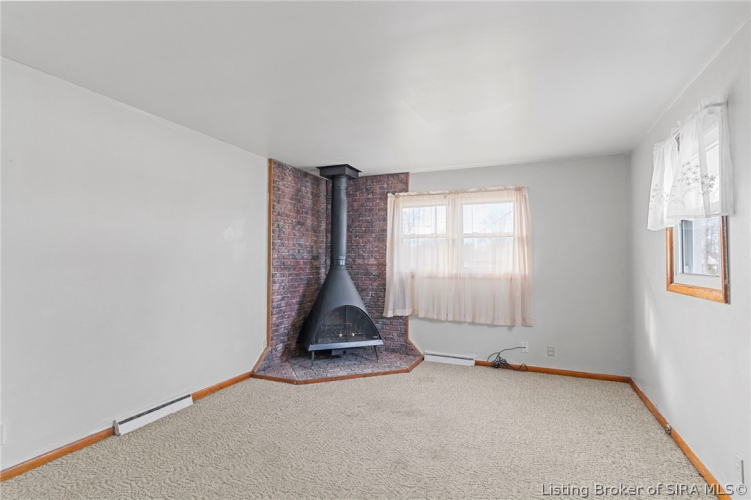 Listing Image 16