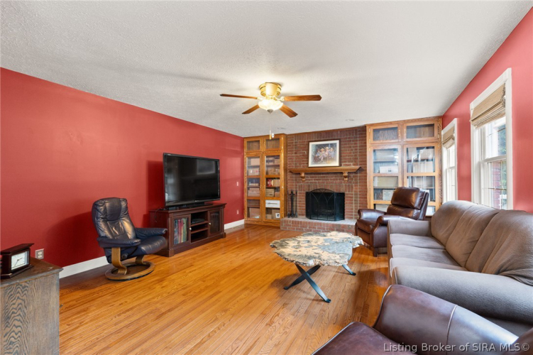 Listing Image 25