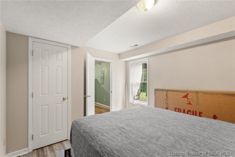 Listing Image 49