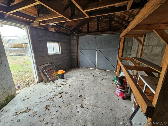 Listing Image 27