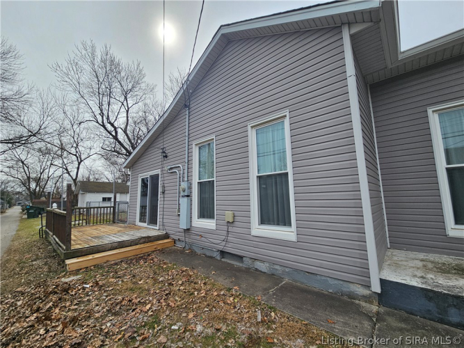 Listing Image 30