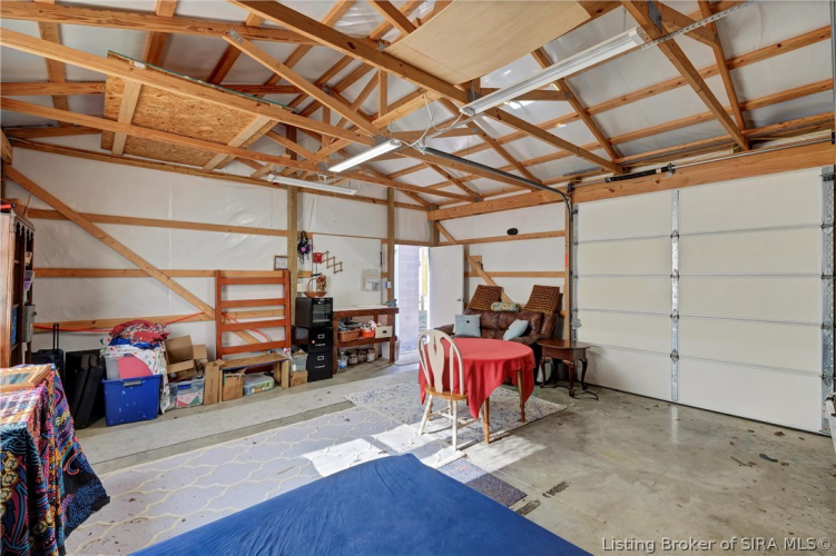 Listing Image 32