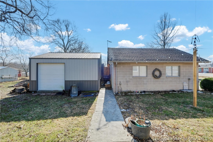 Listing Image 33