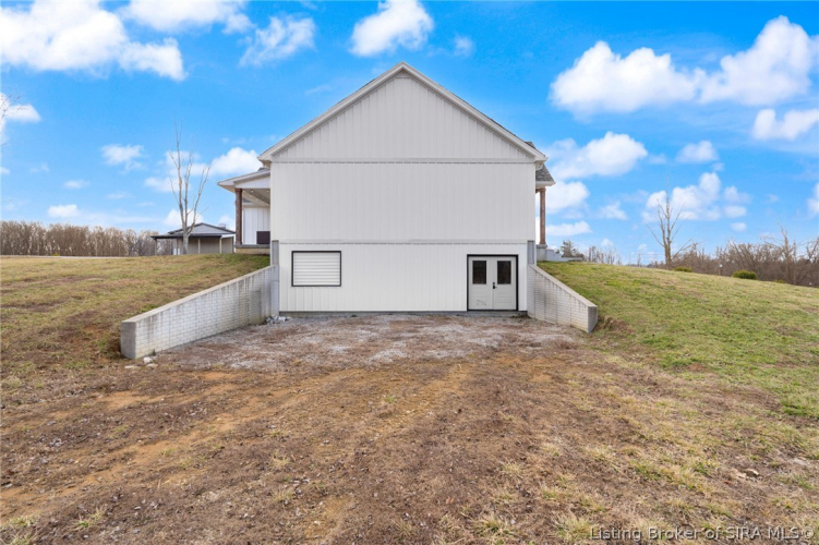 Listing Image 9