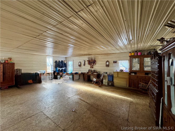Listing Image 33