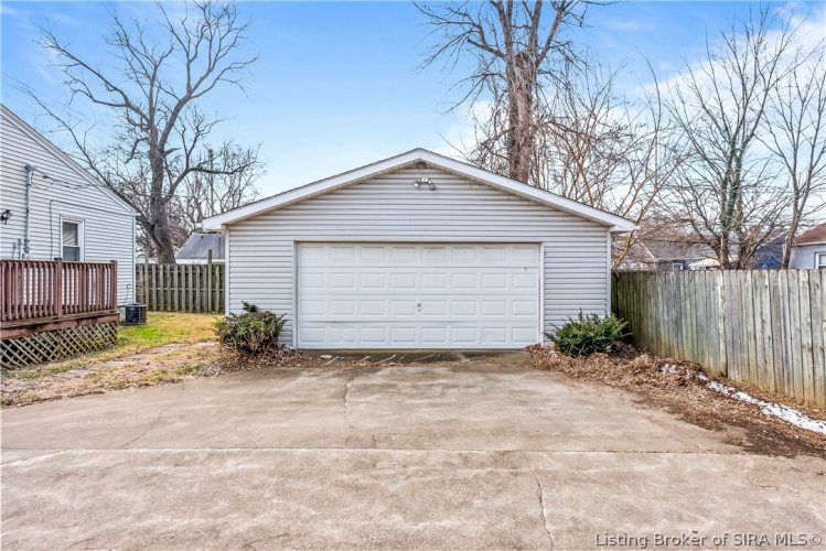 Listing Image 22