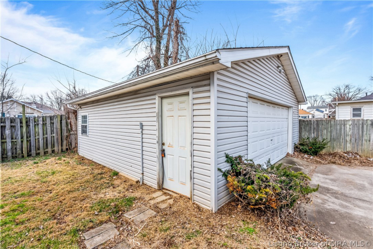 Listing Image 23