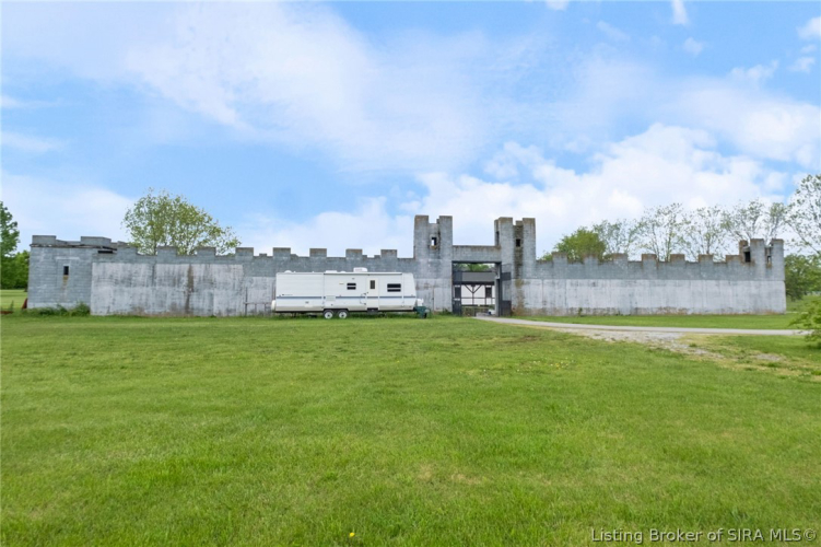 Listing Image 11