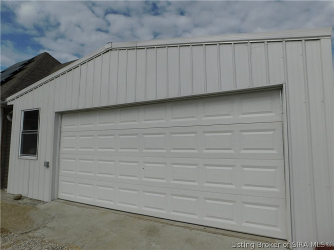 Listing Image 5