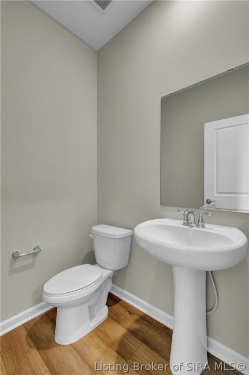 Listing Image 17