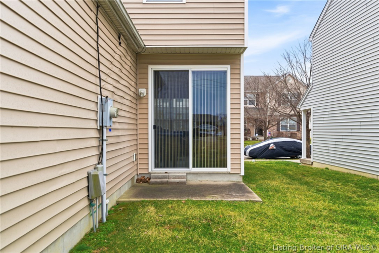 Listing Image 8