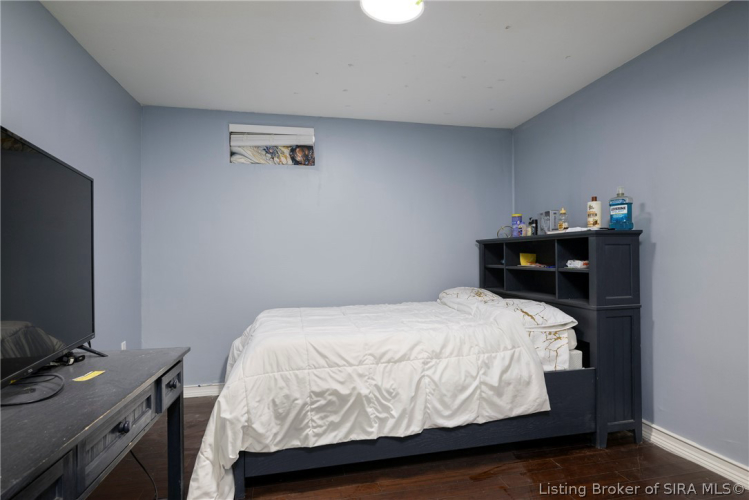 Listing Image 37