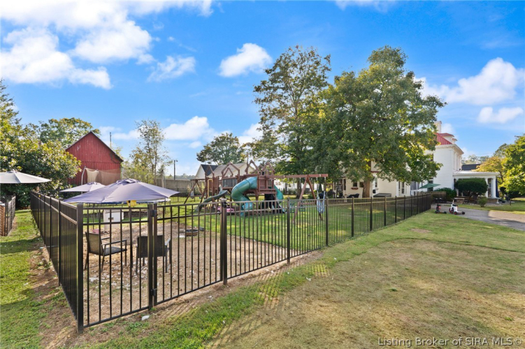 Listing Image 16