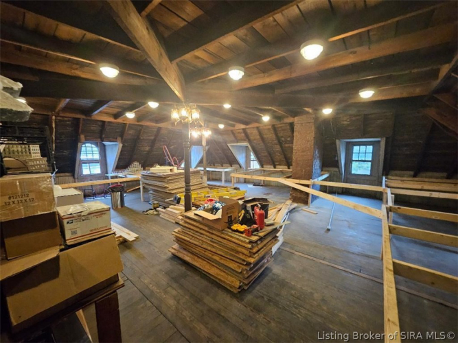 Listing Image 37