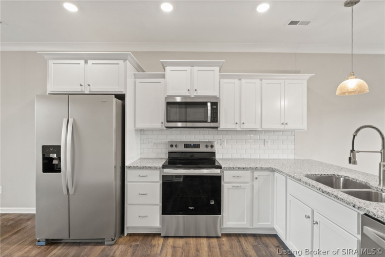 Listing Image 16