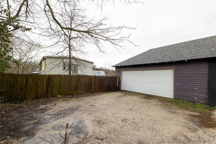 Listing Image 49