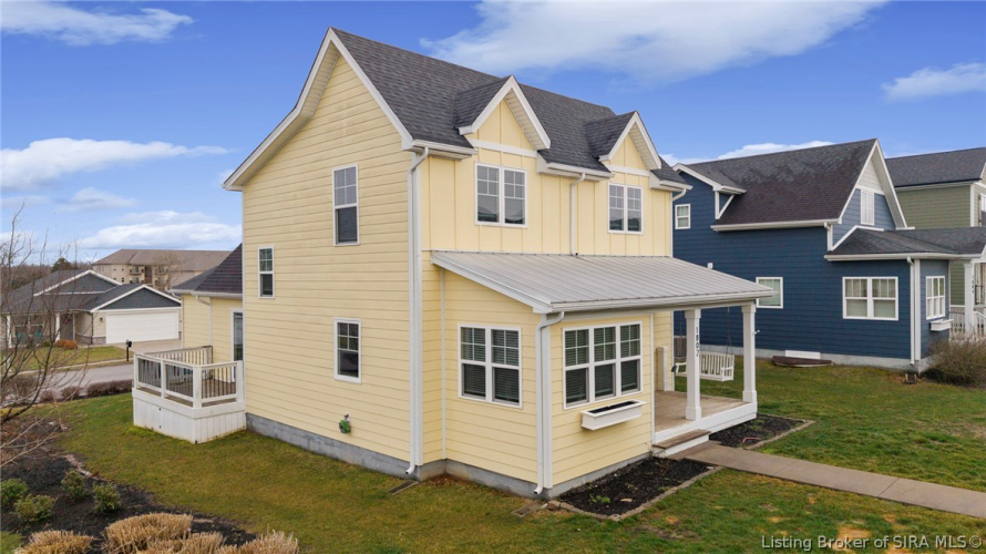 Listing Image 4