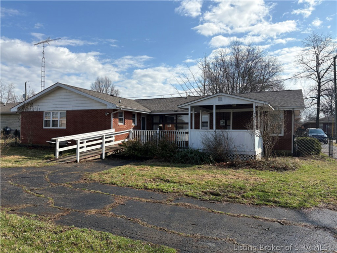 Listing Image 9