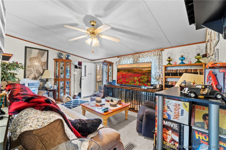 Listing Image 16