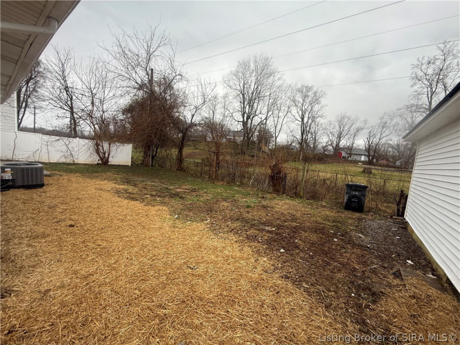 Listing Image 16