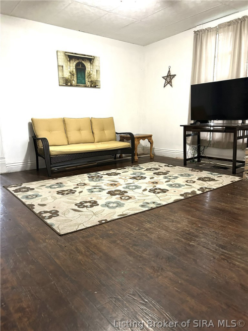 Listing Image 16