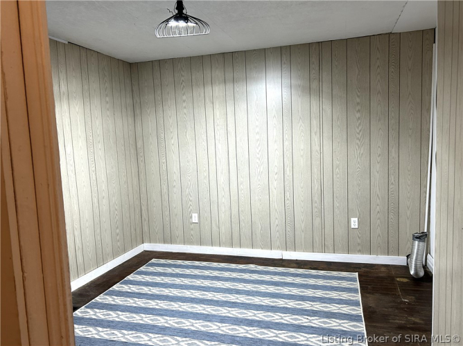 Listing Image 24