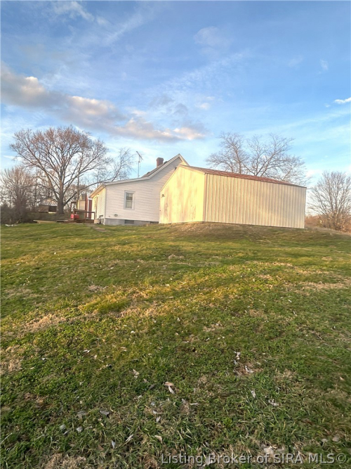 Listing Image 5
