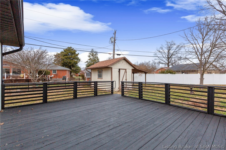 Listing Image 12