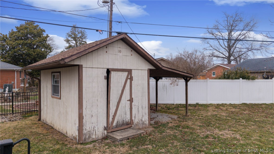 Listing Image 16