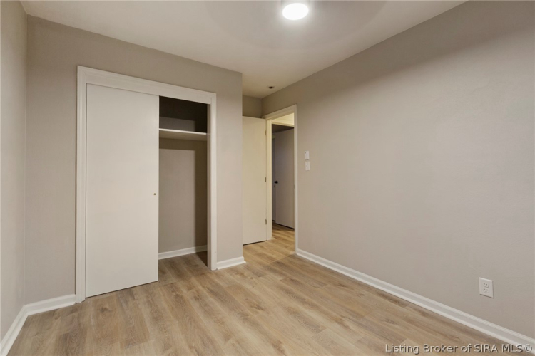 Listing Image 35