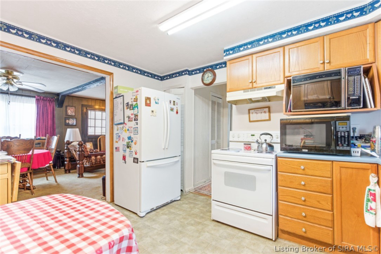 Listing Image 16