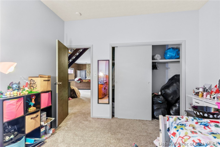 Listing Image 33