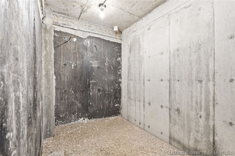 Listing Image 65